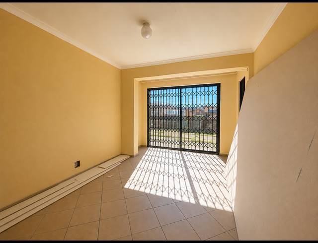 3 BEDROOM HOUSE FOR SALE IN BEDWORTH PARK